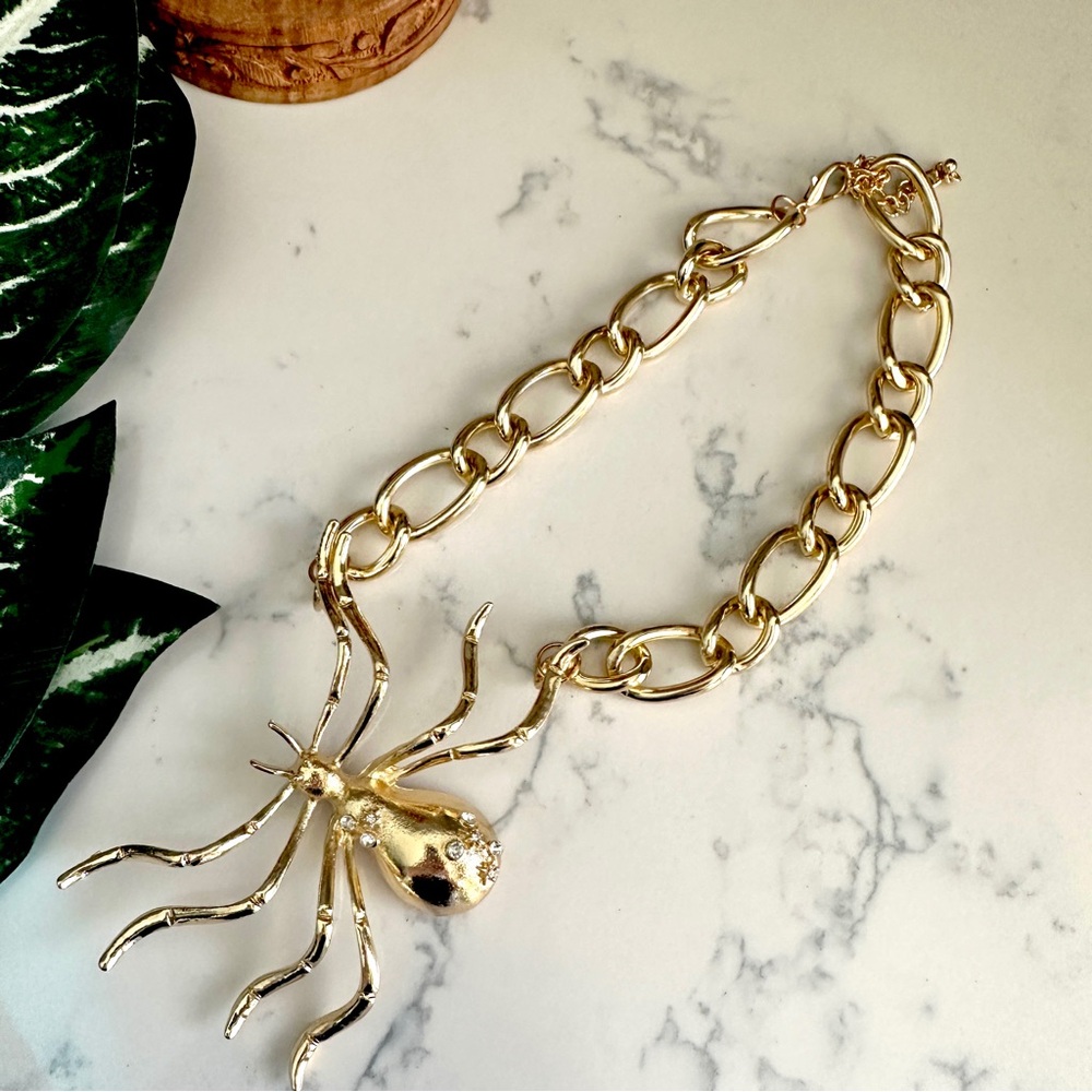 Zara Golden Bejeweled Spider Necklace Halloween Special Collection Statement NEW - Picture 12 of 14
